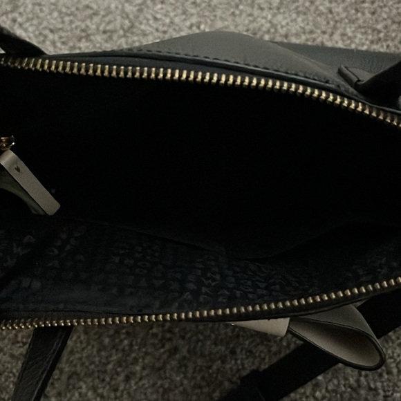 Kate spade crossbody - Picture 3 of 4